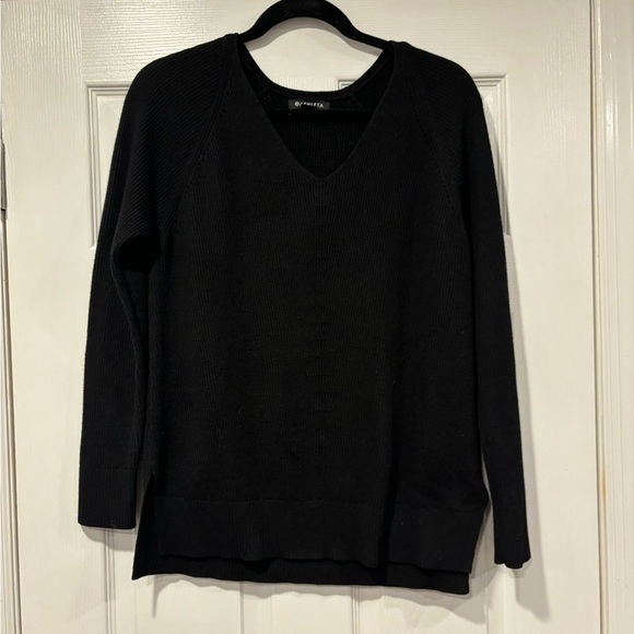 ATHLETA HANOVER REFINED V-NECK SWEATER - Picture 2 of 5